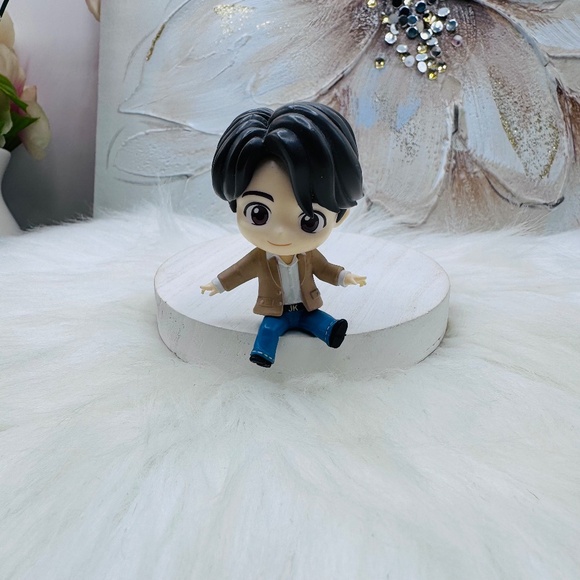 Cute Jungkook “JK” Figurine with Brown Jacket and Blue Pants - Picture 4 of 4